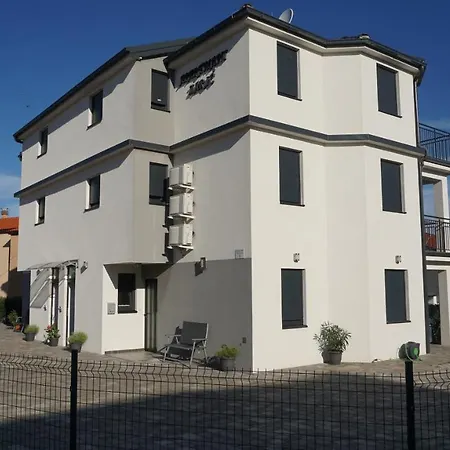 Apartament Zaric Malinska