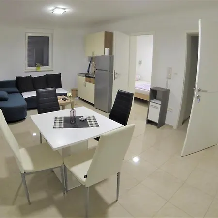 Zaric Apartmán *