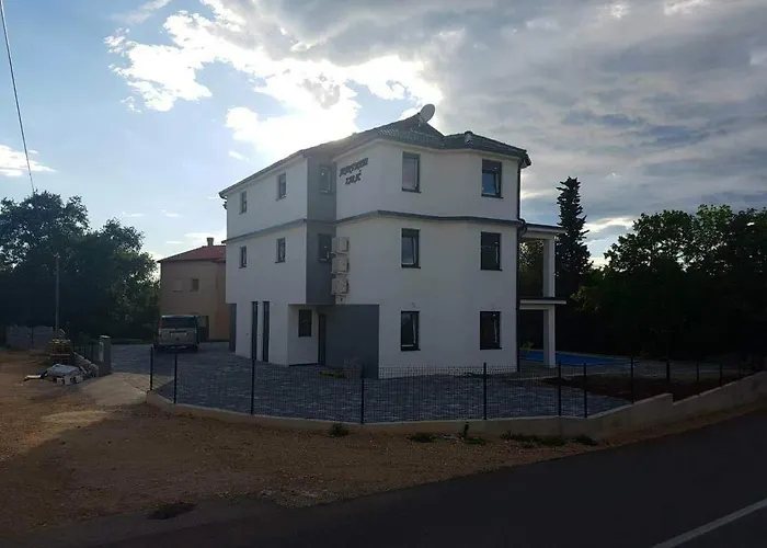 Apartament Zaric