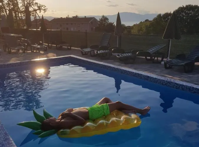 Zaric Apartman Malinska