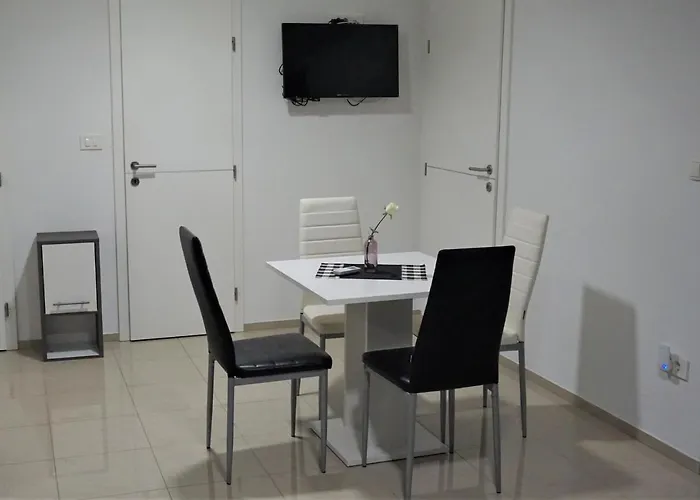 Apartament Zaric *