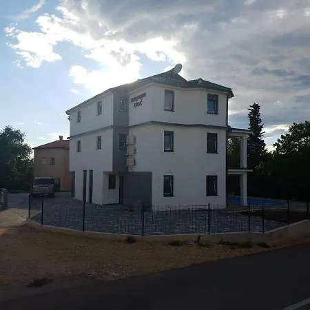 Apartment Zaric